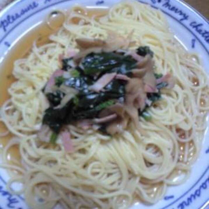 ベーコンとほうれんそうと舞茸パスタ